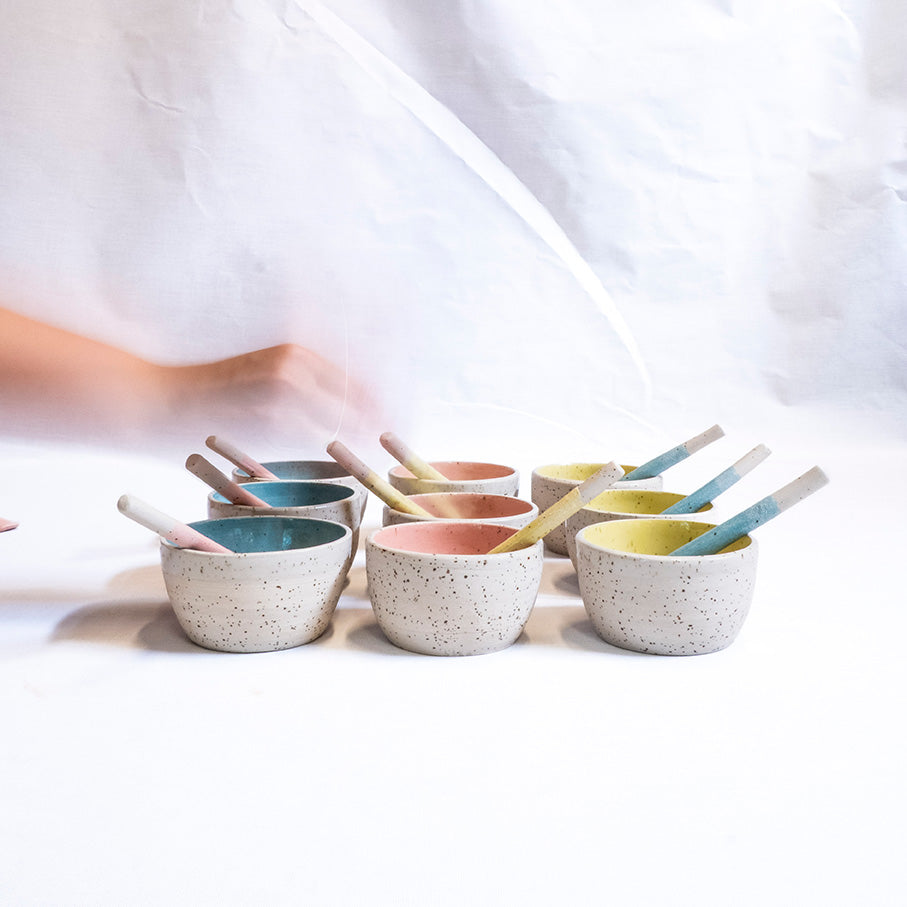 ijskommetje met lepel