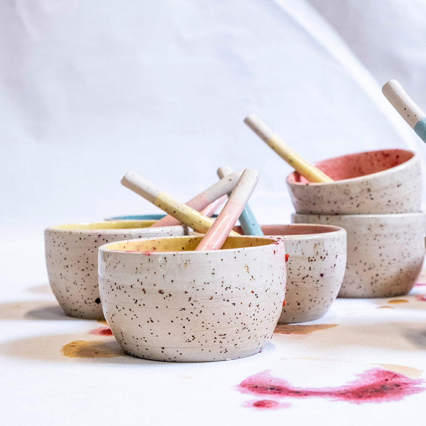 ijskommetje met lepel